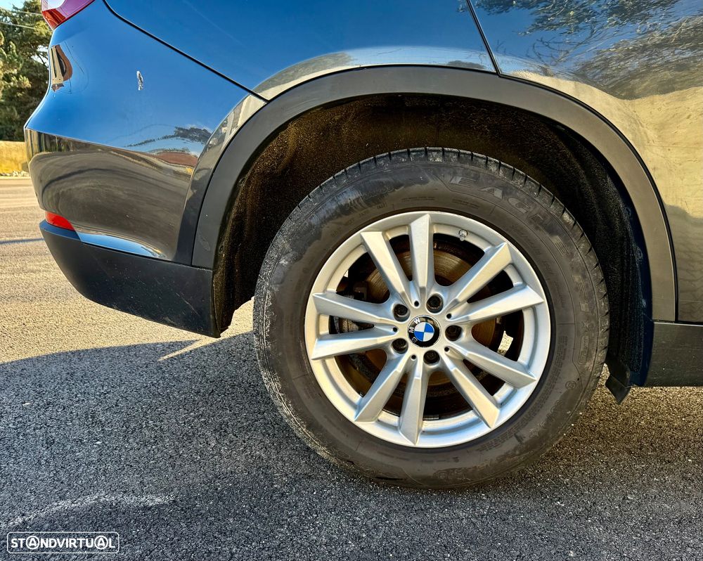 BMW X5 25 d sDrive Comfort 7L - 40