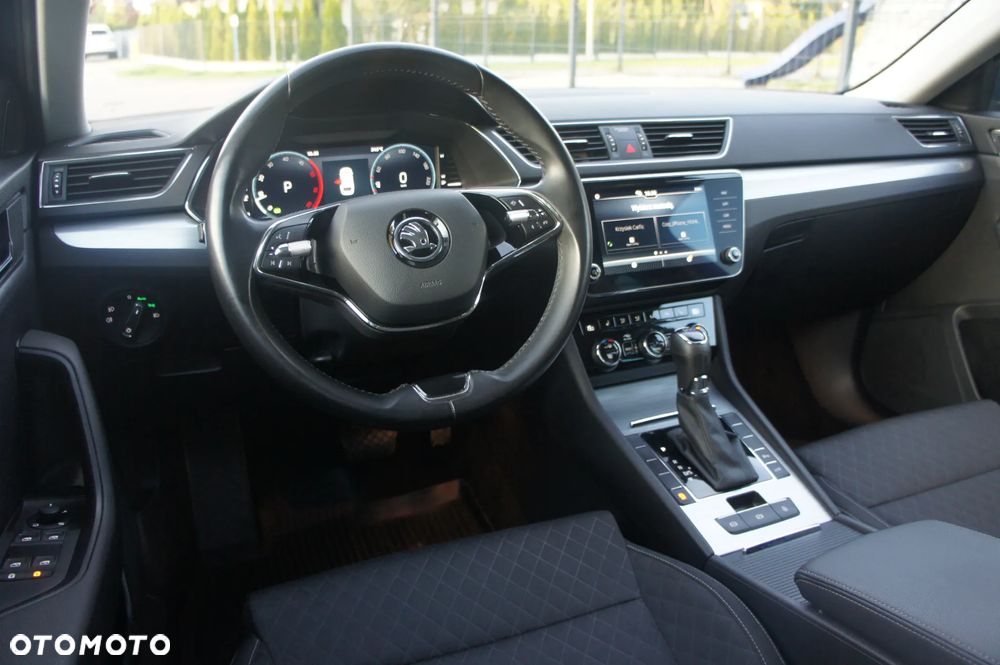 Skoda Superb 2.0 TDI SCR Ambition DSG - 12