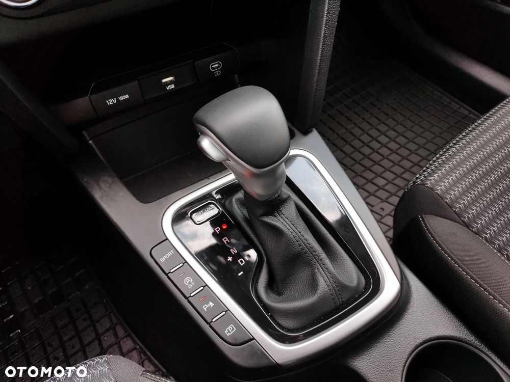Kia XCeed 1.5 T-GDI M DCT - 12