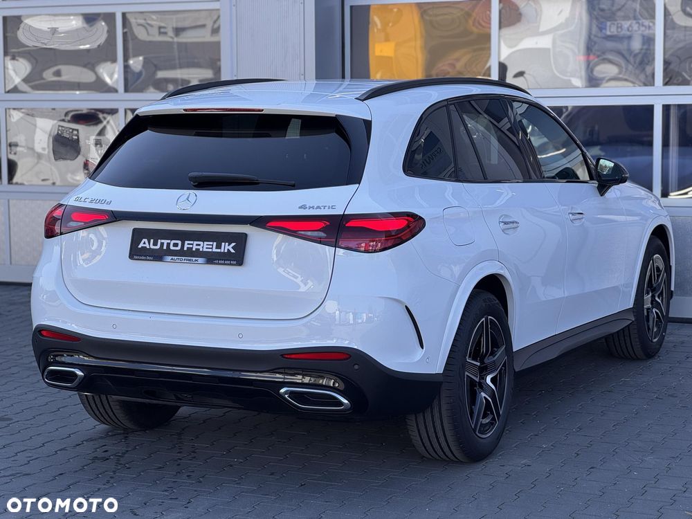 Mercedes-Benz GLC 200 d 4Matic 9G-TRONIC AMG Line Advanced - 9