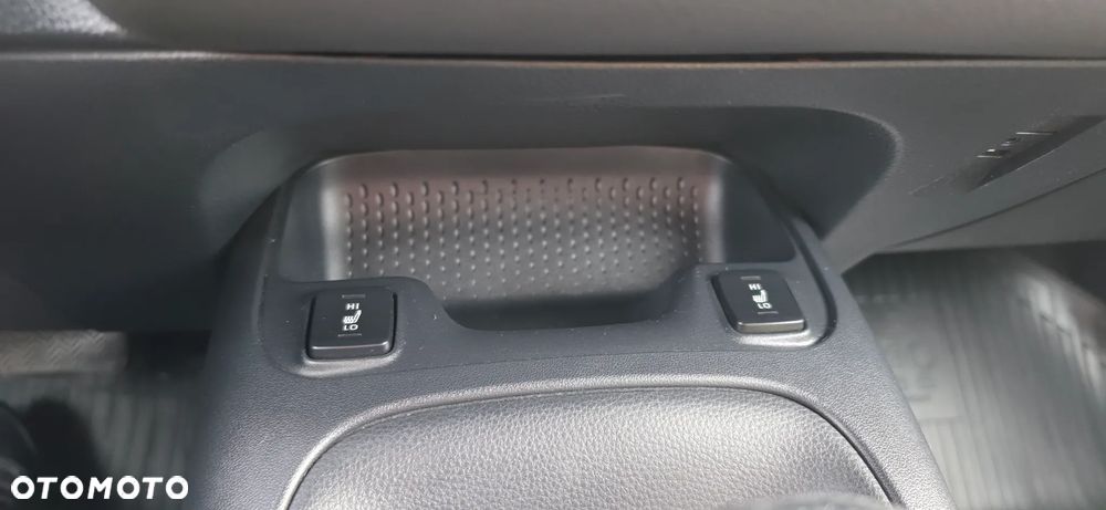 Toyota Corolla 1.8 Hybrid Comfort - 18