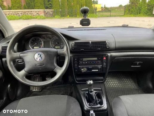 Volkswagen Passat 2.0 Comfortline - 3