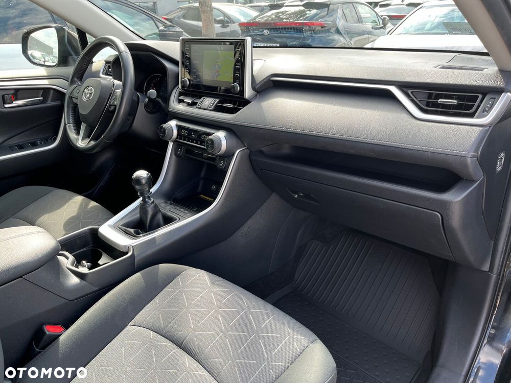 Toyota RAV4 2.0 Comfort 4x2 - 6