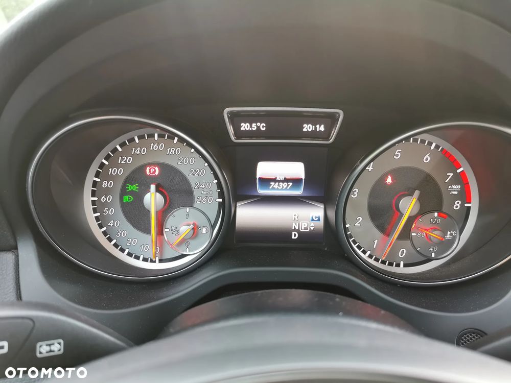 Mercedes-Benz GLA 200 7G-DCT Style - 16