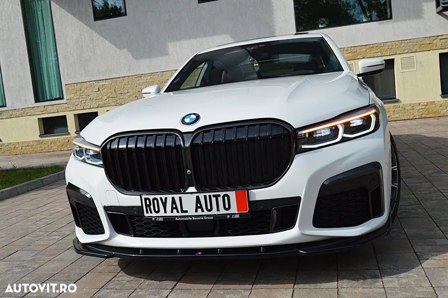BMW Seria 7 730d xDrive MHEV - 19