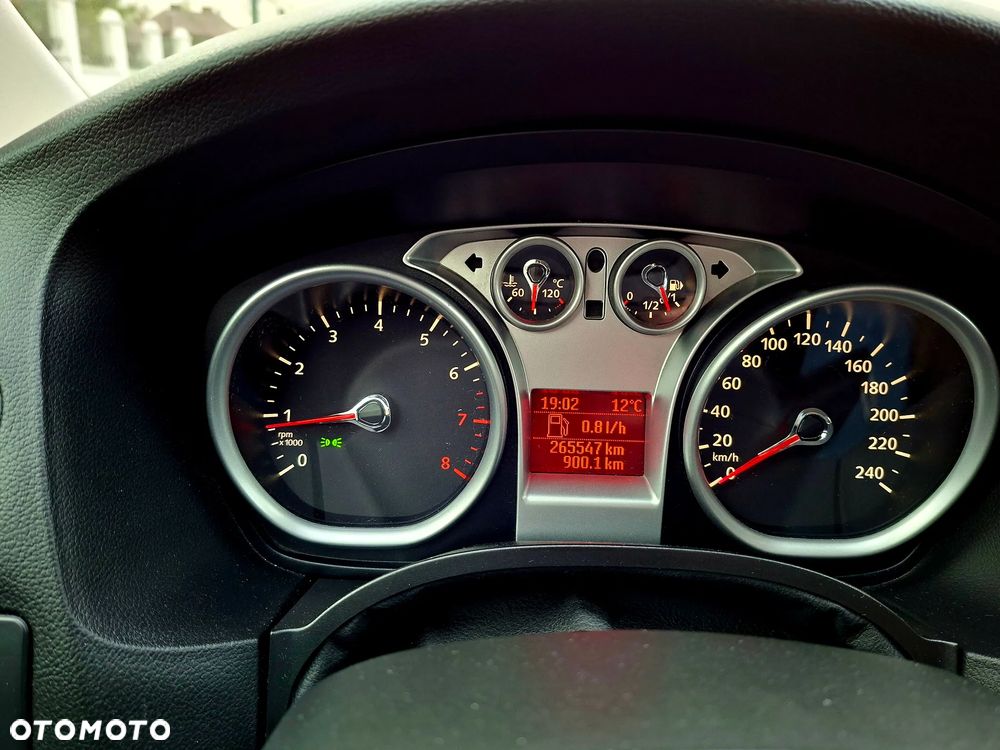 Ford Focus 1.6 16V Style+ - 2