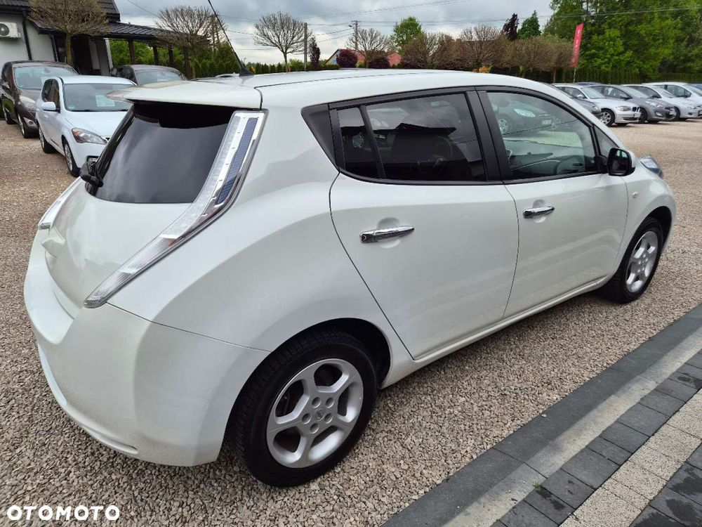 Nissan Leaf - 10