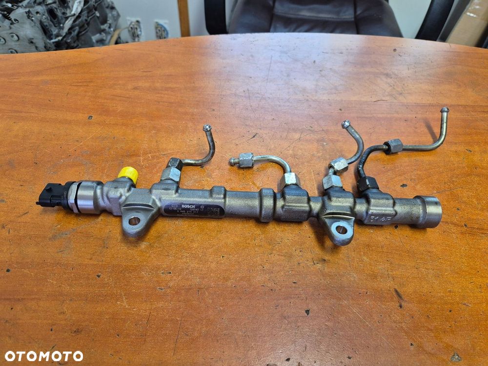 LISTWA WTRYSKOWA FIAT DOBLO OPEL COMBO 1.3 CDTI JTD 55234437 0445214217 - 2