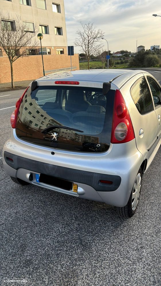 Peugeot 107 1.0 Trendy - 3