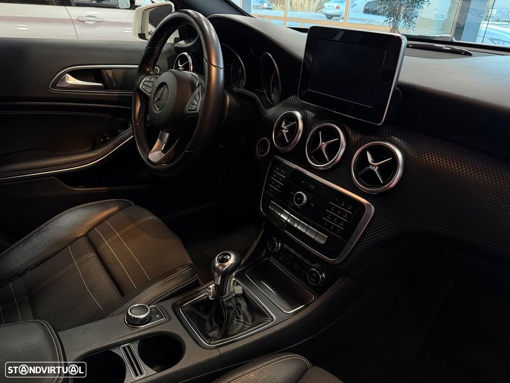 Mercedes-Benz A 180 CDI (BlueEFFICIENCY) Urban - 10