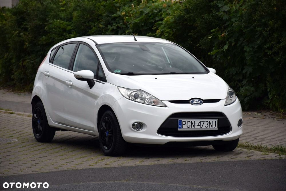 Ford Fiesta 1.25 Celebration - 6