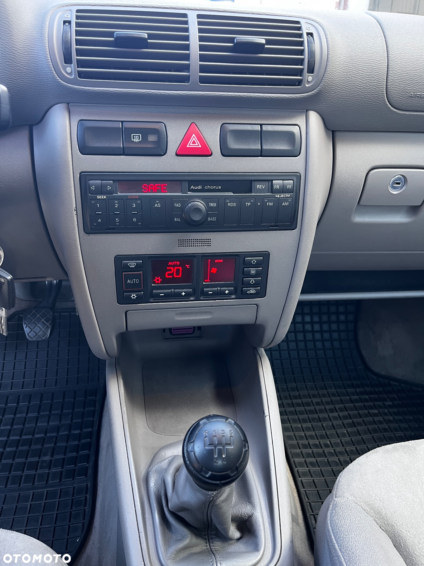 Audi A3 1.6 Ambiente - 10