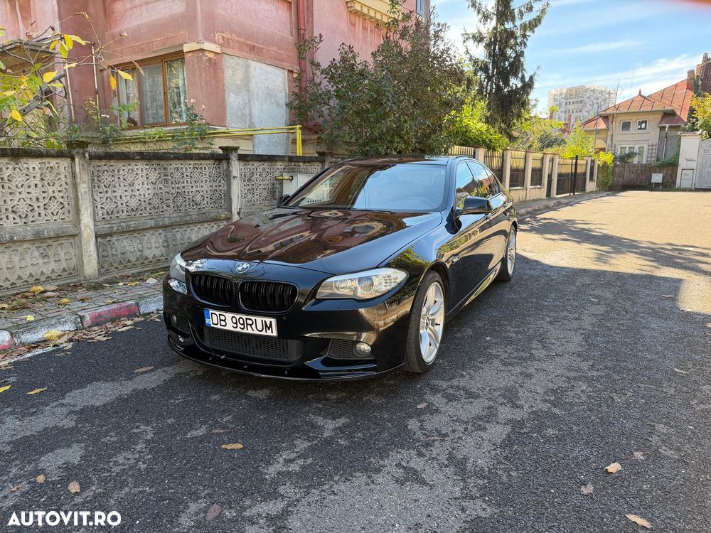 BMW 5 Series 2012 photo 2