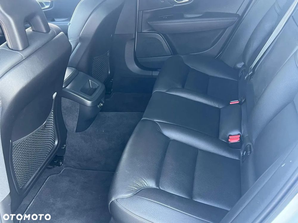Volvo S90 - 21