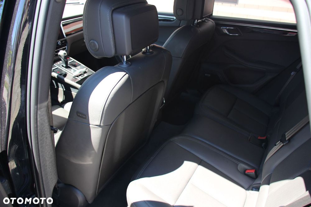 Porsche Macan Standard - 16
