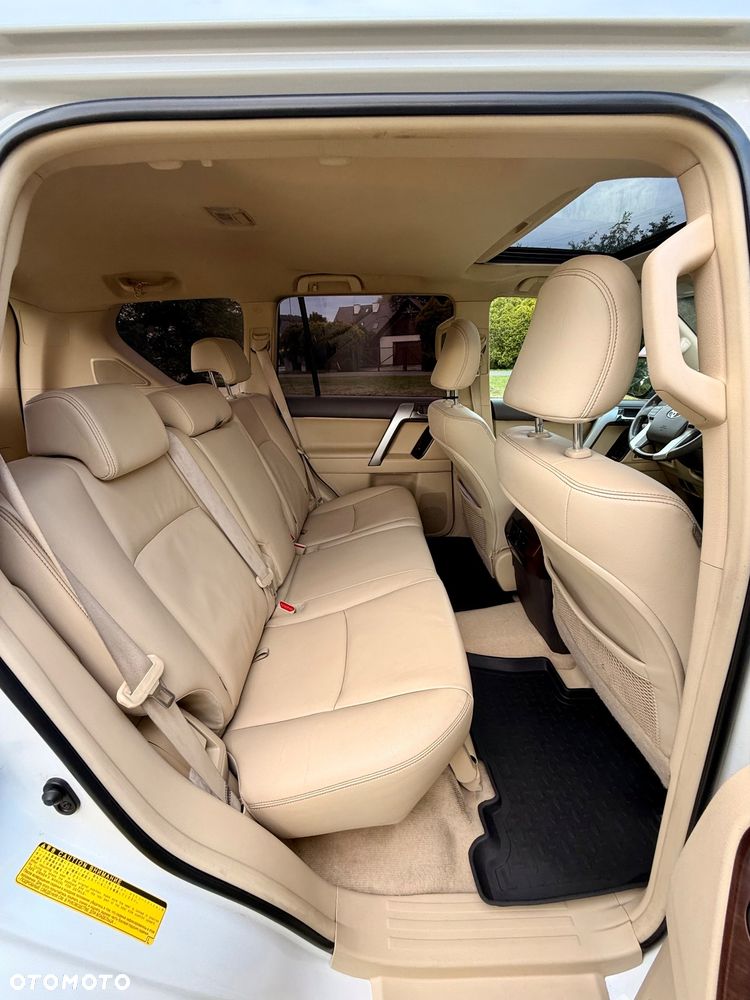 Toyota Land Cruiser LC 2.8 D-4D Executive - 9
