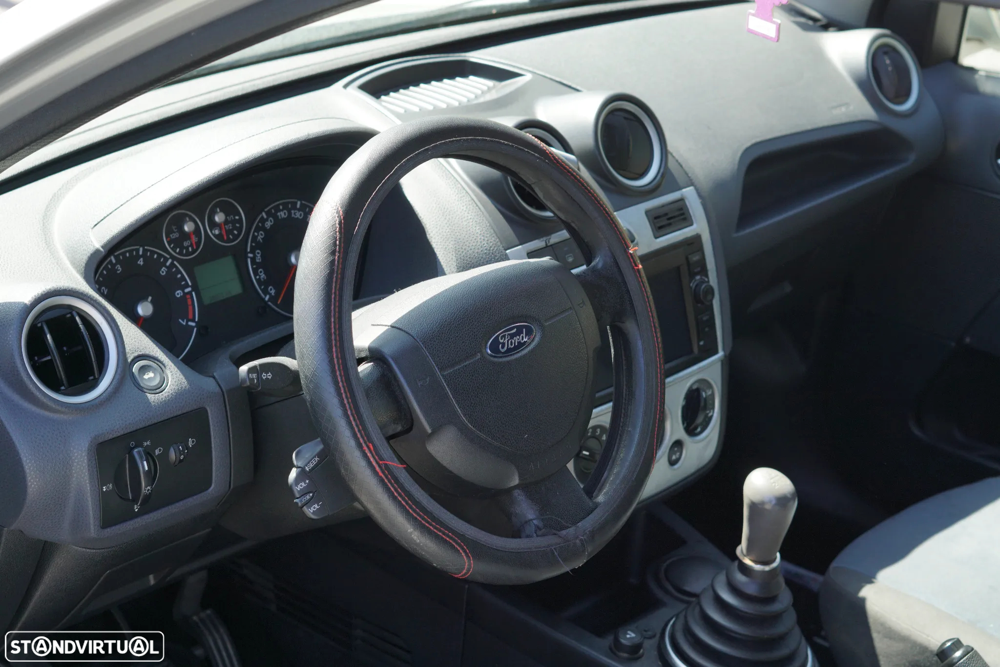 Ford Fiesta - 8