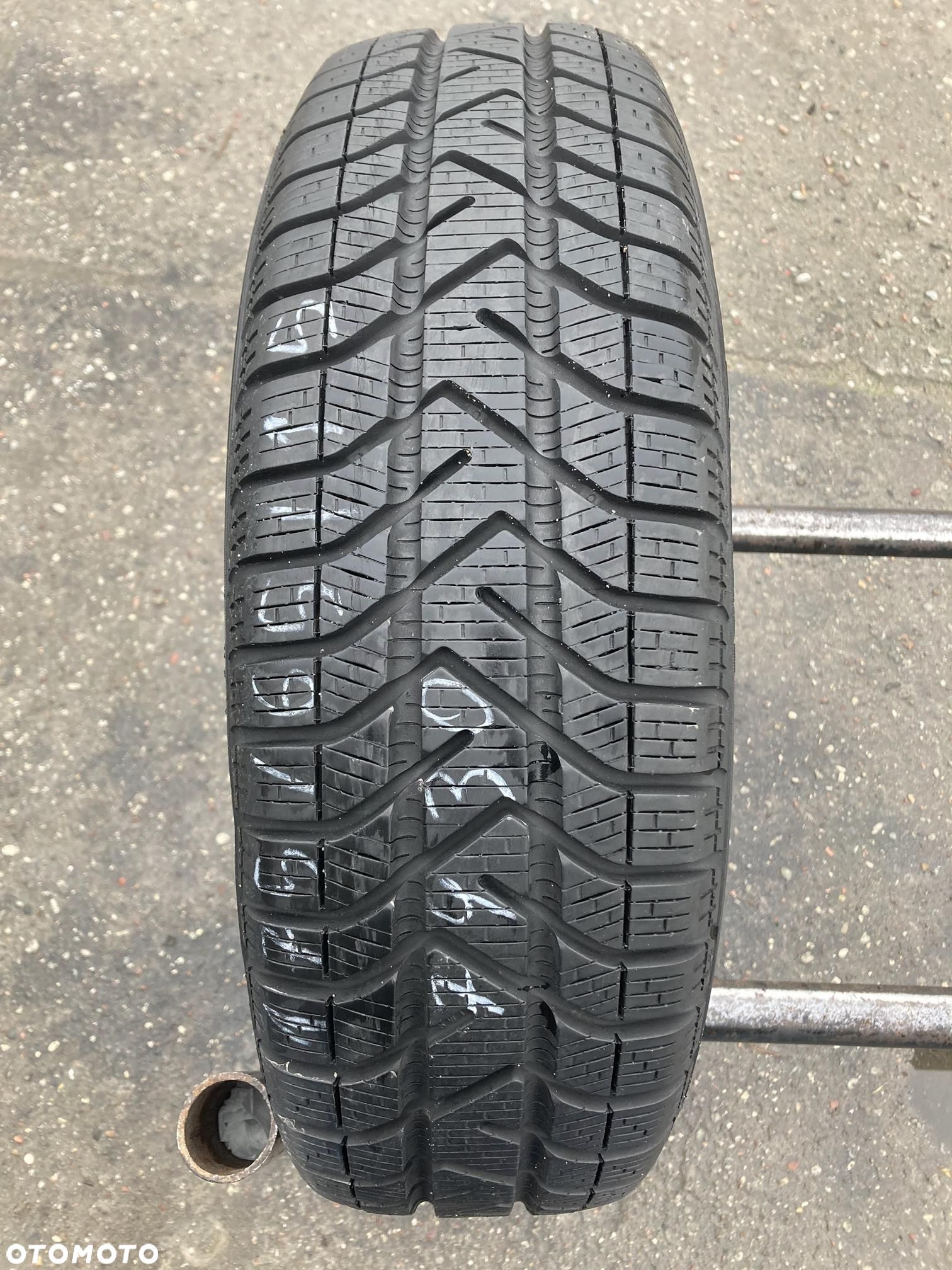 175/65/15 Pirelli Snow Control Serie 3 WInter 190 84T - 1
