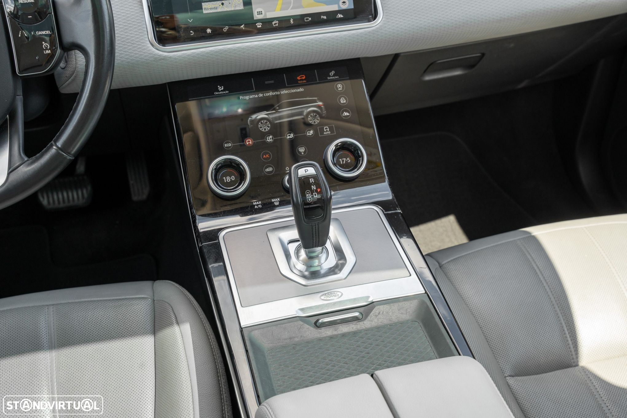 Land Rover Range Rover Evoque 2.0 D150 AWD SE Auto - 11