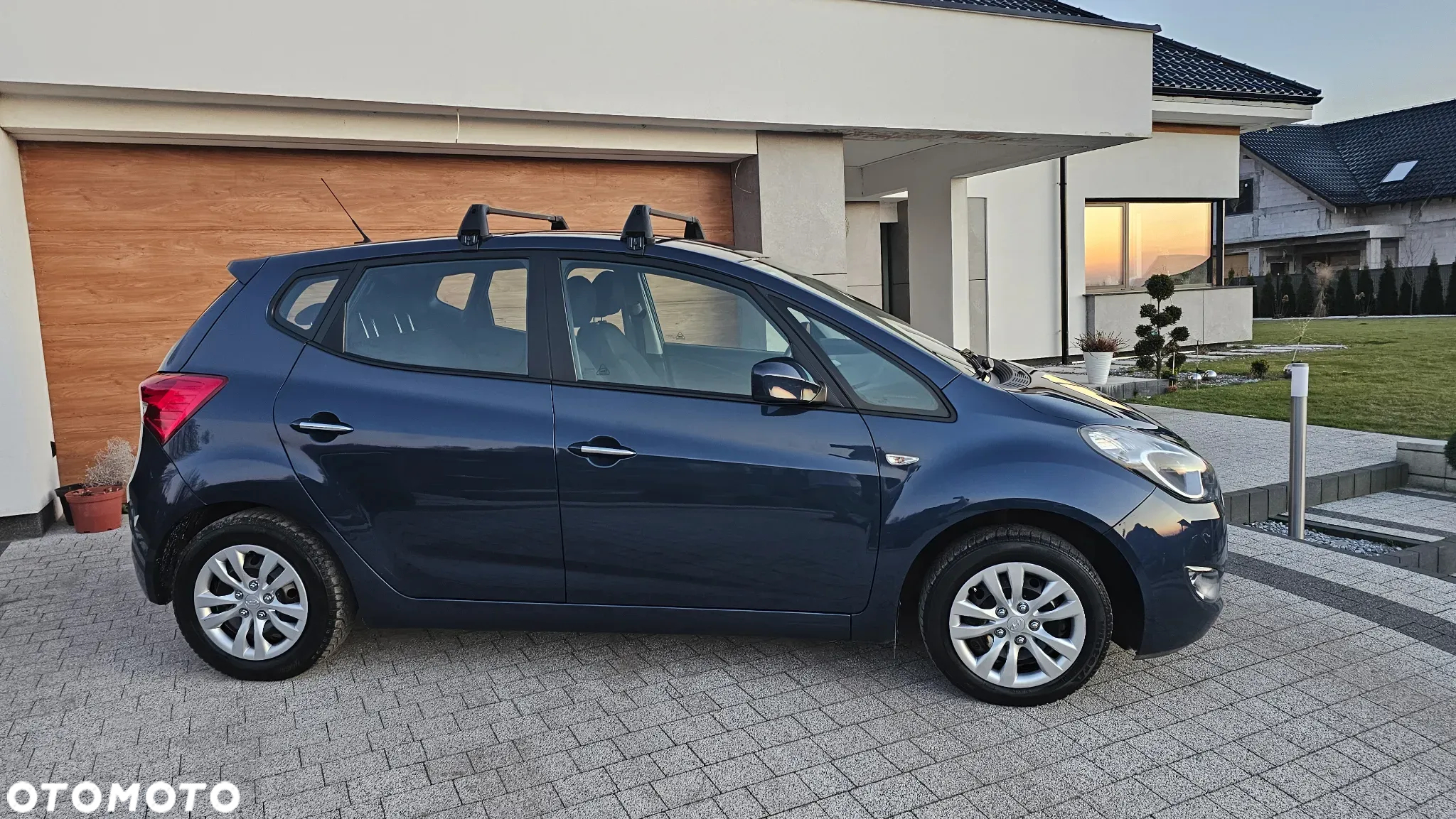 Hyundai ix20 1.4 blue Comfort - 13