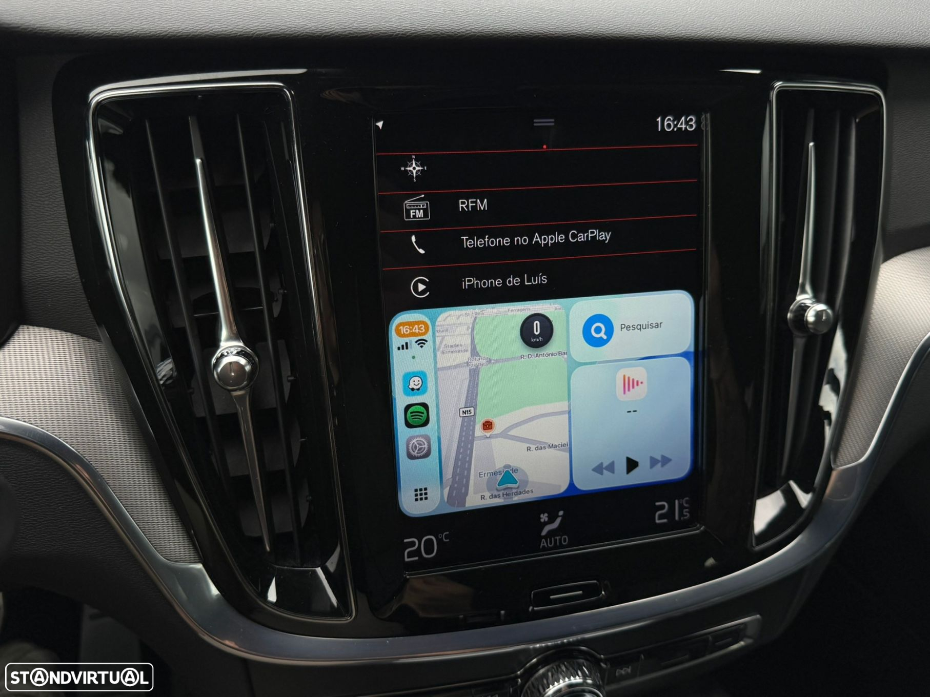 Volvo V60 2.0 D3 R-Design Geartronic - 35