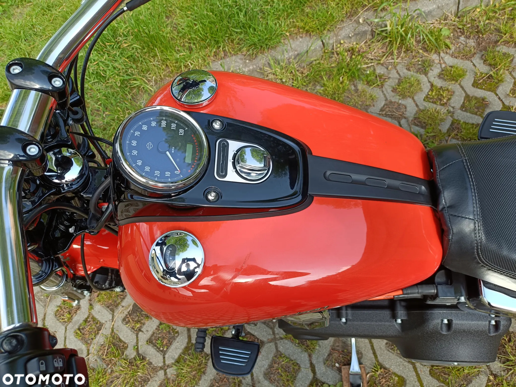 Harley-Davidson Dyna Fat Bob - 16