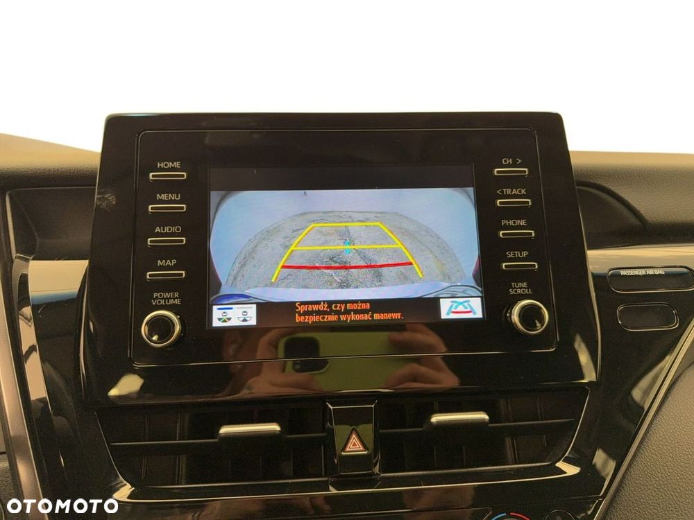 Toyota Camry - 20