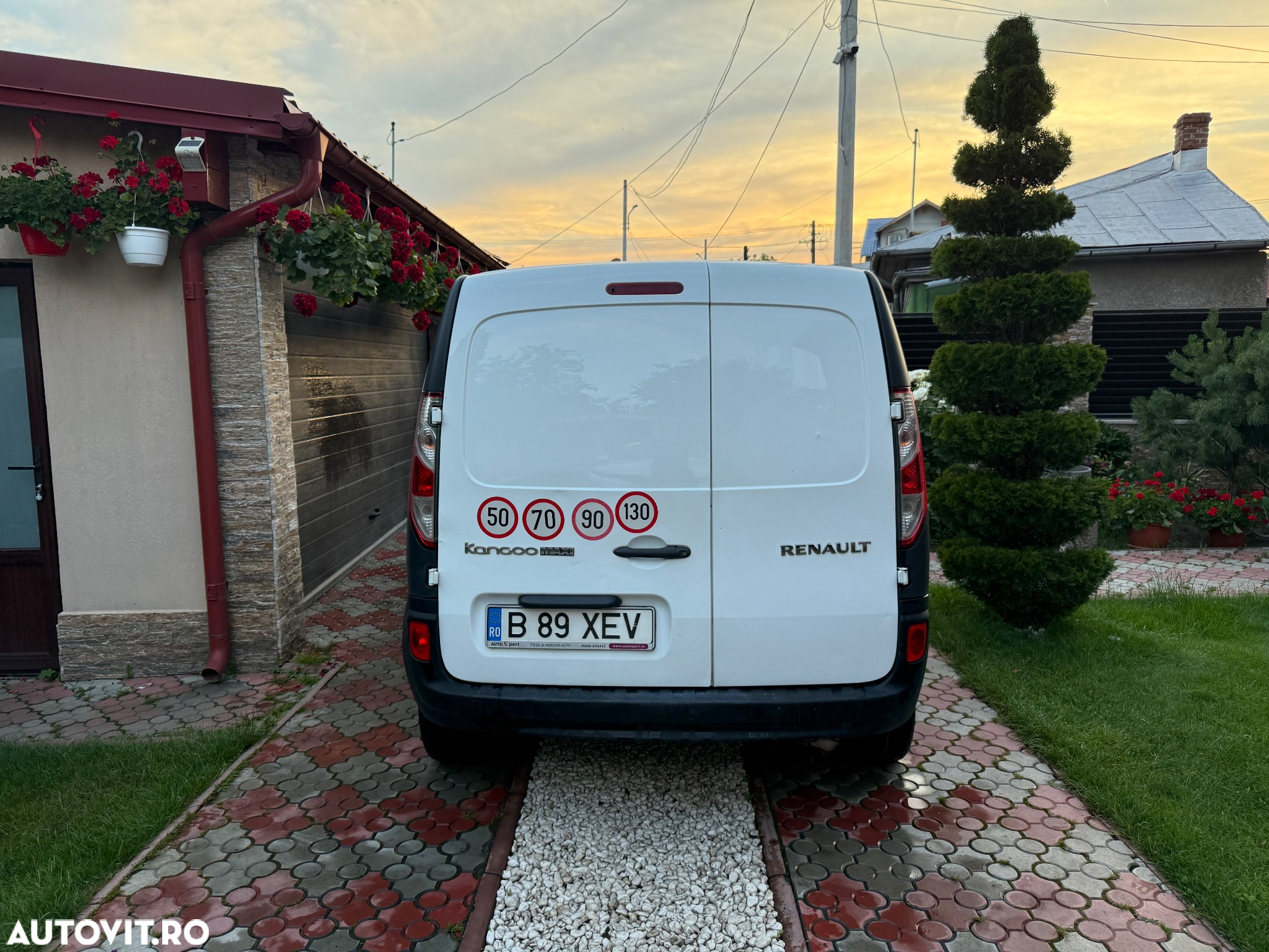 Volkswagen Caddy - 4