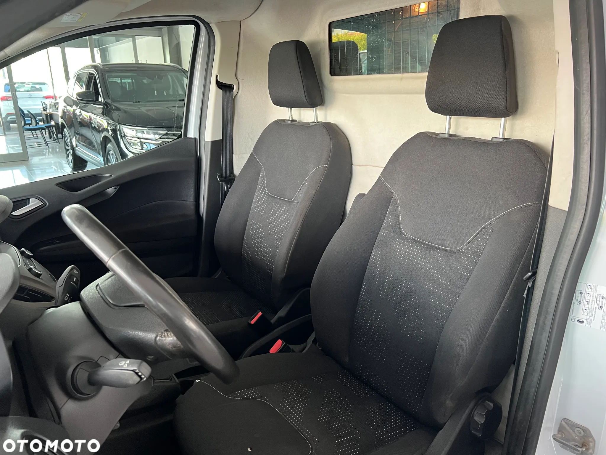 Ford Courier - 18