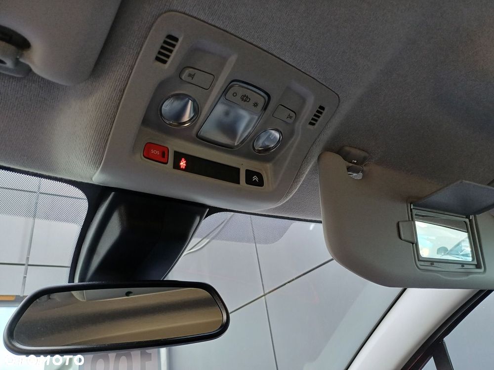 Citroën C3 1.2 PureTech Shine - 24