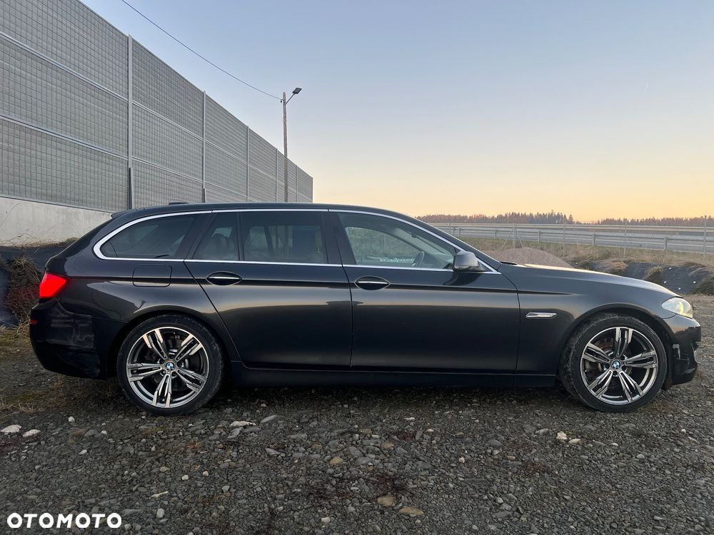 BMW Seria 5 520d Luxury Line - 8