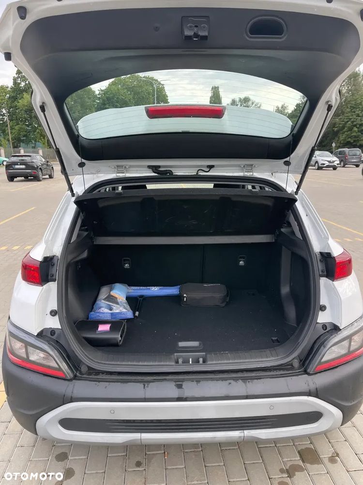 Hyundai Kona - 30