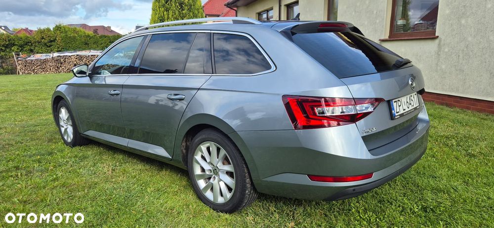 Skoda Superb 2.0 TDI 4x4 Style DSG - 2