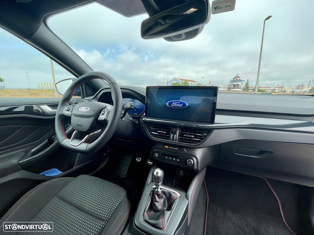 Ford Focus 1.0 EcoBoost MHEV ST-Line - 9