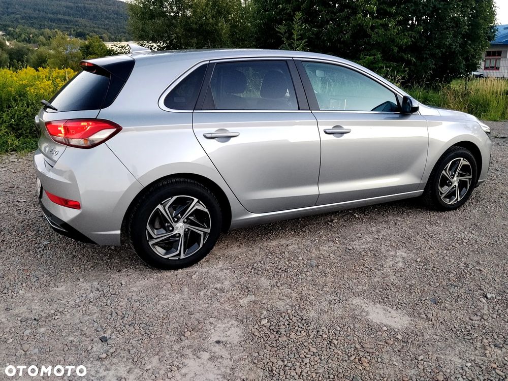 Hyundai i30 1.5 DPI Smart - 11