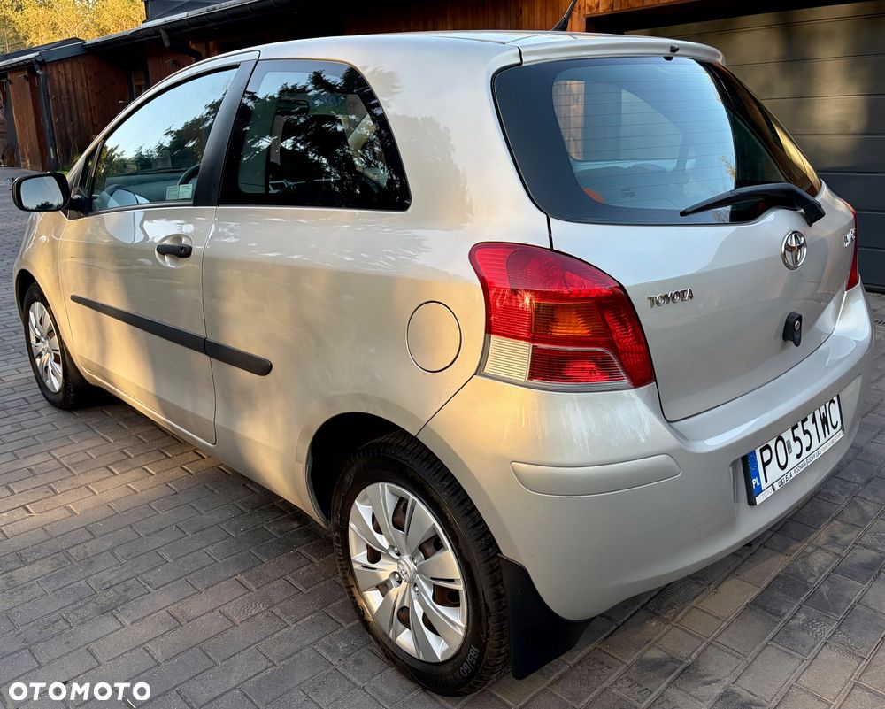 Toyota Yaris 1.33 Luna - 5