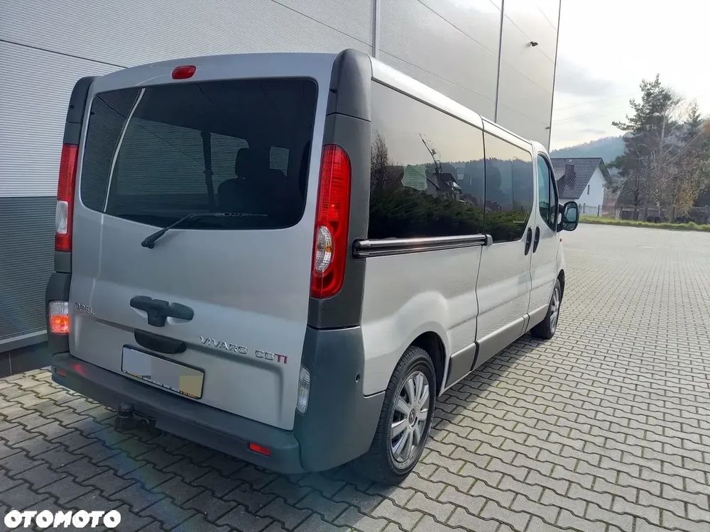 Opel Vivaro L2H1 2.9t - 16