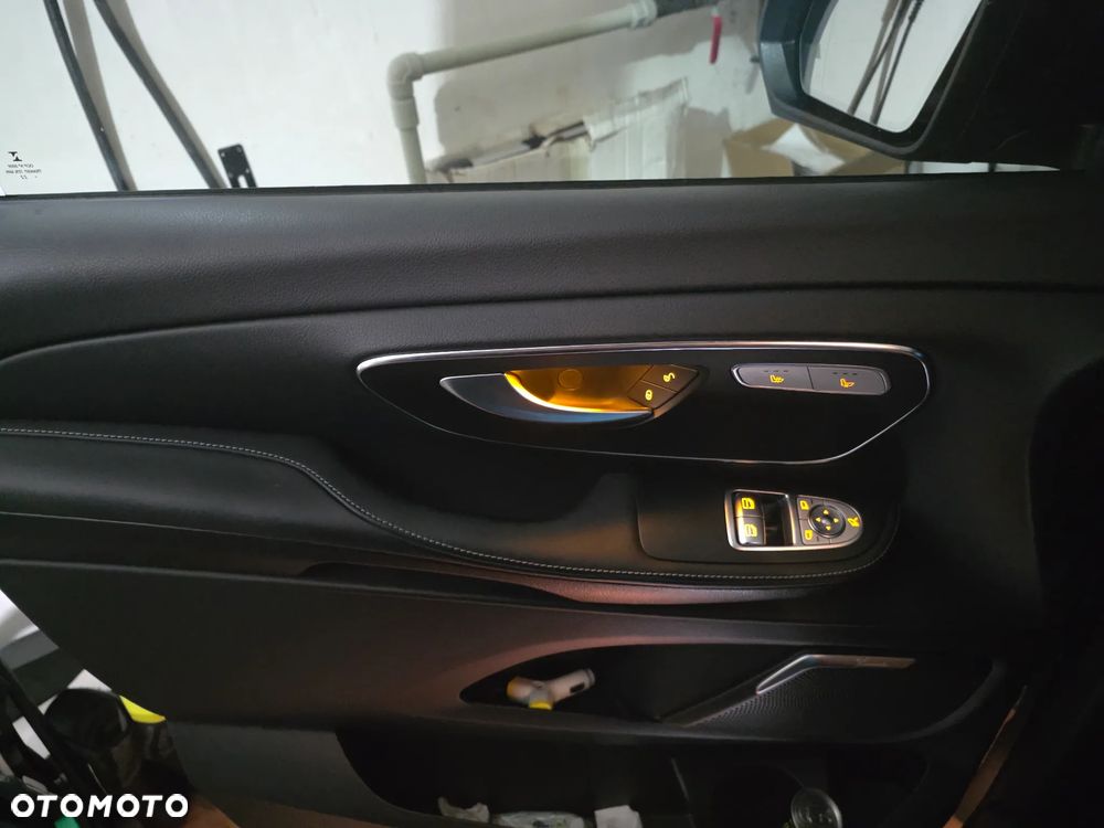 Mercedes-Benz Klasa V 300 d Avantgarde 9G-Tronic (długi) - 10