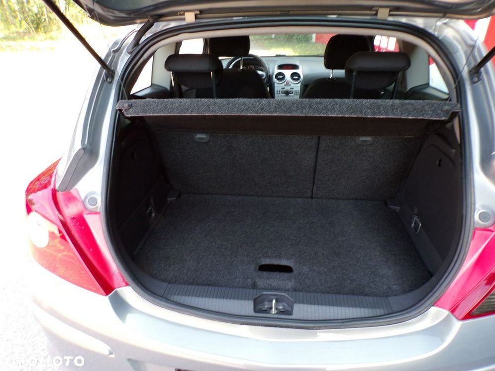 Opel Corsa - 25