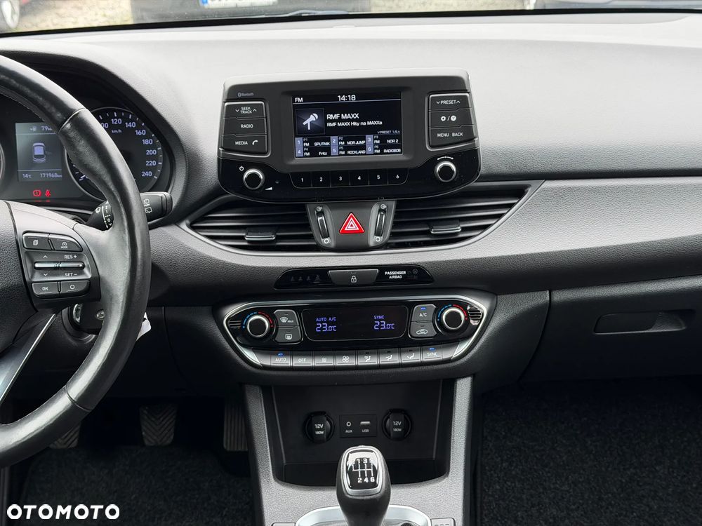 Hyundai i30 1.4 T-GDI DCT Passion Plus - 28