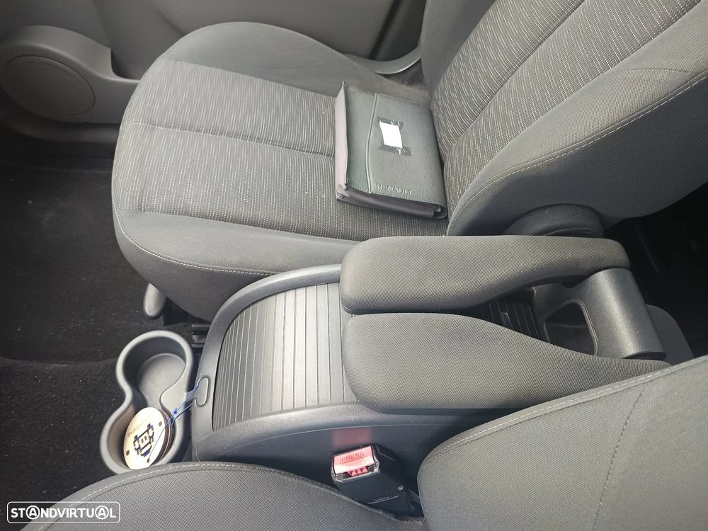 Renault Scénic 1.5 dCi Dynamique S - 26