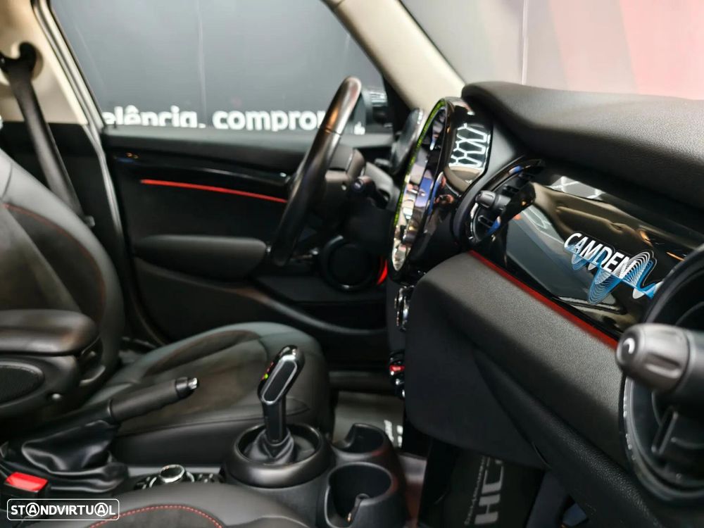 MINI 5 Portas Cooper Camden Edition Auto - 36