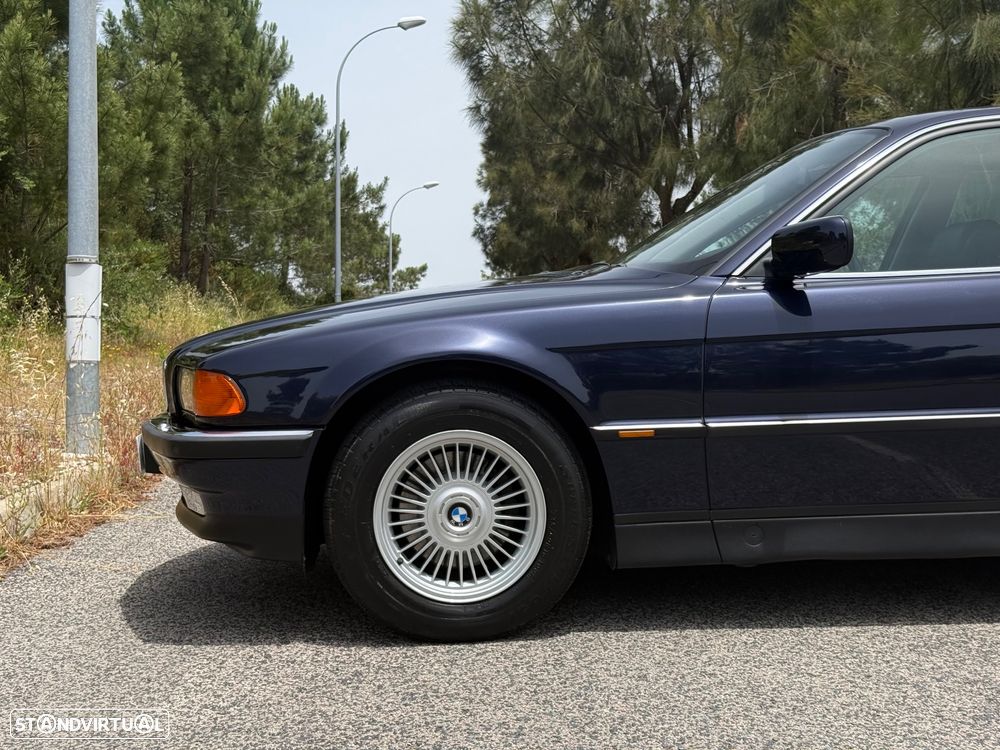 BMW 730 - 12
