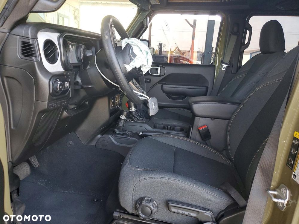 Jeep Wrangler Unlimited GME 2.0 Turbo Sahara - 8
