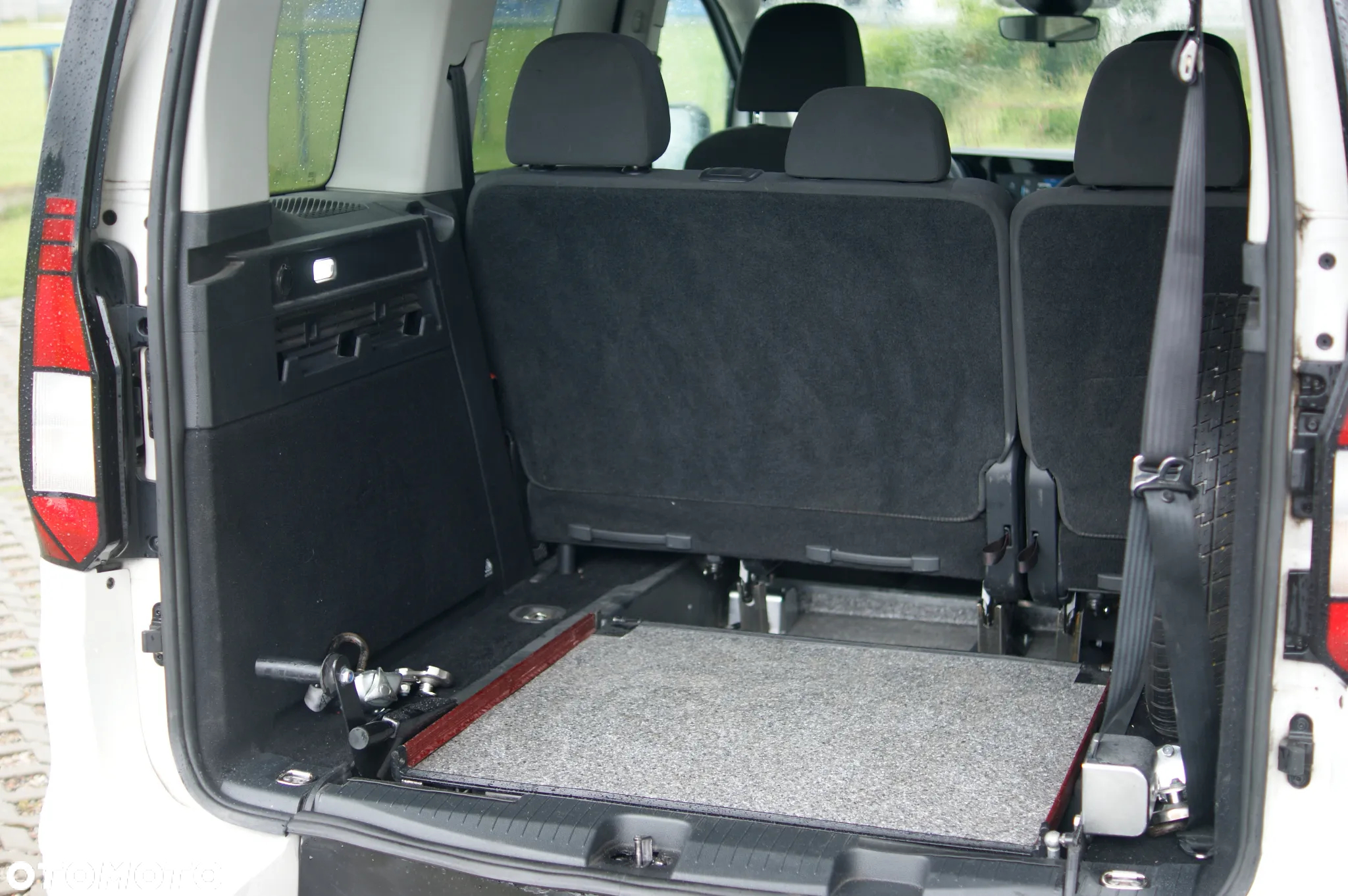 Volkswagen Caddy 2.0 TDI - 9