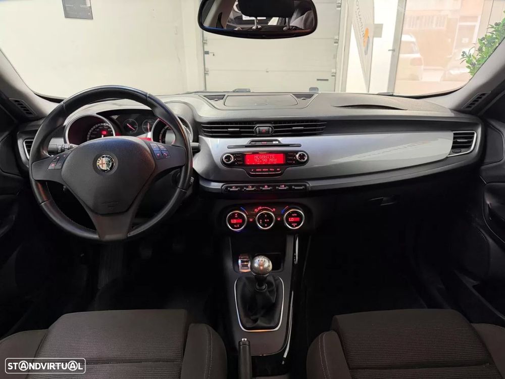 Alfa Romeo Giulietta 1.6 JTDM Trofeo - 4