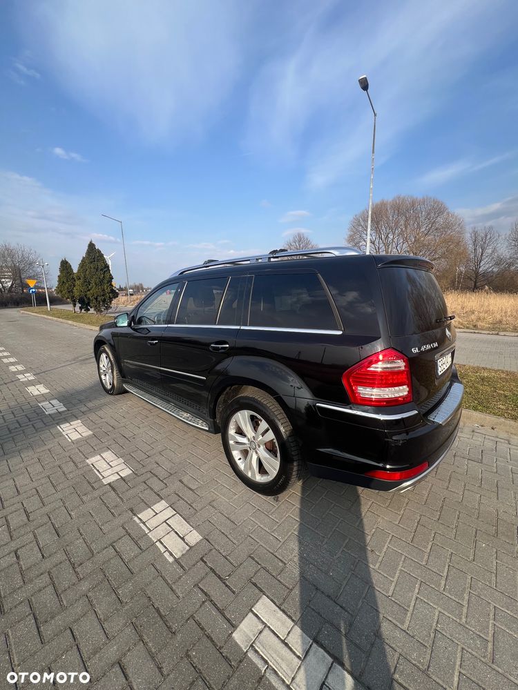 Mercedes-Benz GL - 4