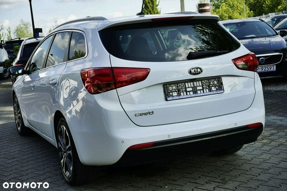 Kia Ceed 2013 photo 4