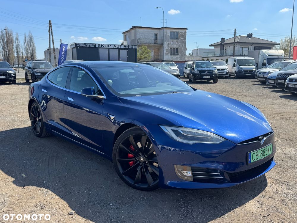 Tesla Model S 90 D Performance - 3