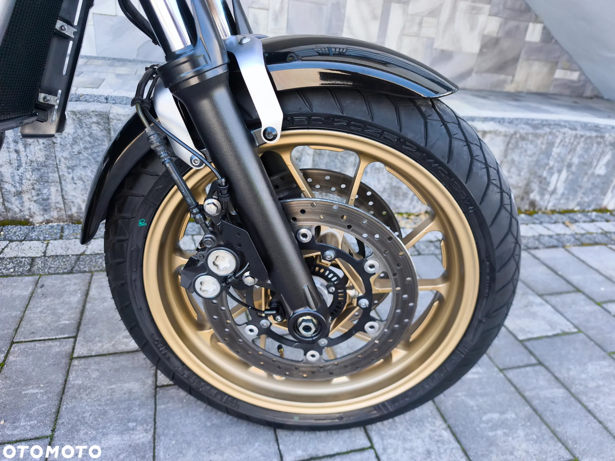 Yamaha XSR - 5